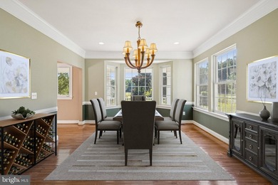 Welcome to a private estate that perfectly blends comfort - photo 16