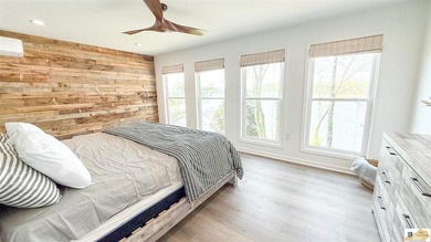 Experience luxury lake living at its finest in this stunning - photo 18