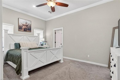 Check out the comfort and convenience in this spacious 4-bedroom - photo 20