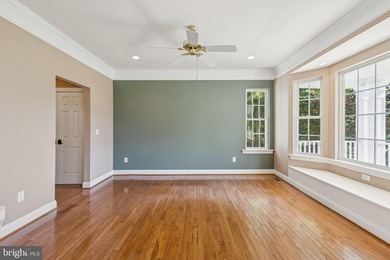 Welcome to a private estate that perfectly blends comfort - photo 20