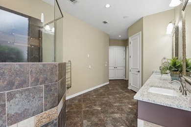 Nestled on a quiet cul-de-sac in the highly sought-after golf - photo 23