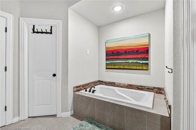 Check out the comfort and convenience in this spacious 4-bedroom - photo 24