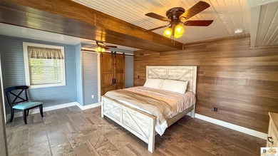 Experience luxury lake living at its finest in this stunning - photo 26