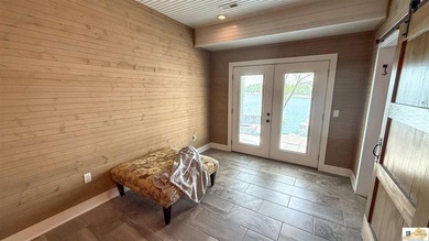 Experience luxury lake living at its finest in this stunning - photo 28