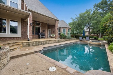 Nestled on a quiet cul-de-sac in the highly sought-after golf - photo 34