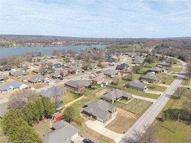 Check out the comfort and convenience in this spacious 4-bedroom - photo 43
