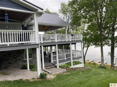 Experience luxury lake living at its finest in this stunning - photo 46