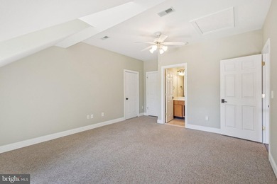 Welcome to a private estate that perfectly blends comfort - photo 49