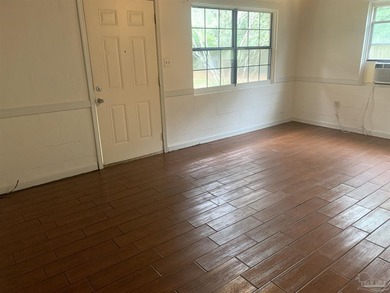 A flexible commercial-residential opportunity on the Highway 87 - photo 3