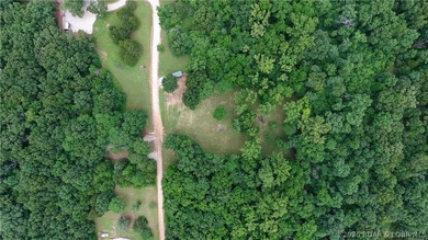 Beautiful 30 +/- acre property just minutes from Lake Ozark! The - photo 11