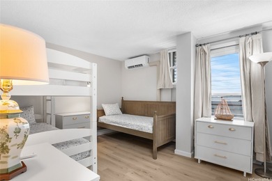 Enjoy island living in this beautifully updated 2-bedroom - photo 11