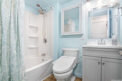 Enjoy island living in this beautifully updated 2-bedroom - photo 12