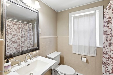 This Charming and Affordable 2-bedroom, 1-bath ranch offering - photo 13