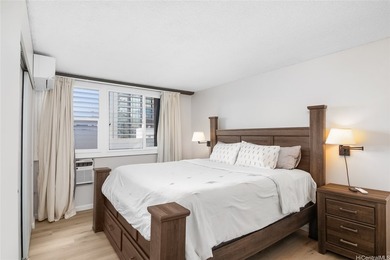 Enjoy island living in this beautifully updated 2-bedroom - photo 15