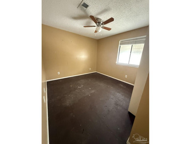 Looking for a townhome that is near to shopping and local parks? - photo 8