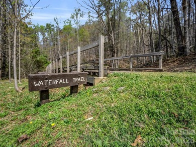 Beautiful golf course building lot, located overlooking the - photo 28