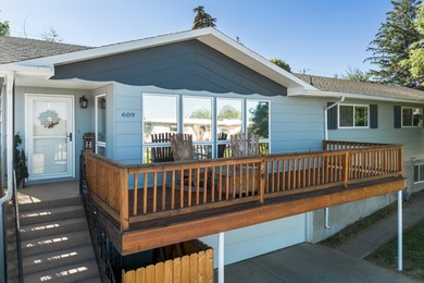 American Falls Lake Home Active Under Contract in American Falls Idaho