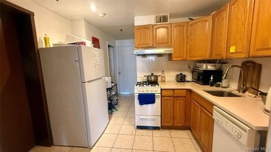 Spacious high-floor condo offering over 900 square feet of - photo 2