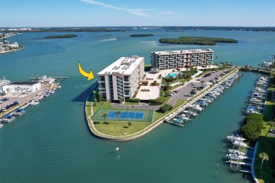 Intracoastal Waterway - Pinellas County Condo For Sale in Treasure Island Florida