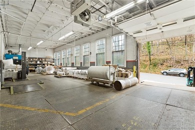 Heavy industrial building located in New Haven with plenty of