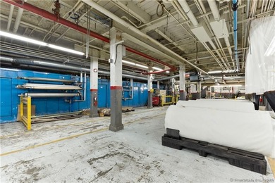 Heavy industrial building located in New Haven with plenty of