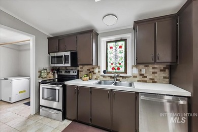 Manufactured home on rented lot. Lot rent is $690 plus $65 for - photo 13