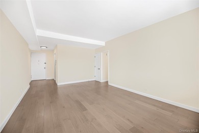 Come see this tastefully renovated one-bedroom with river views - photo 5