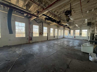 Heavy industrial building located in New Haven with plenty of