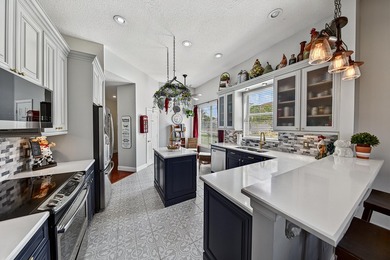 Beautifully maintained 1 story Mediterranean style home - photo 20