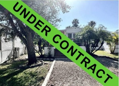 (private lake, pond, creek) Home For Sale in Venice Florida