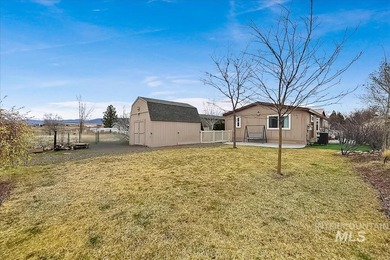 Manufactured home on rented lot. Lot rent is $690 plus $65 for - photo 30