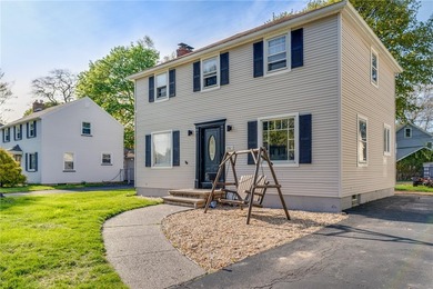 Welcome home to this charming Irondequoit home with standout - photo 1
