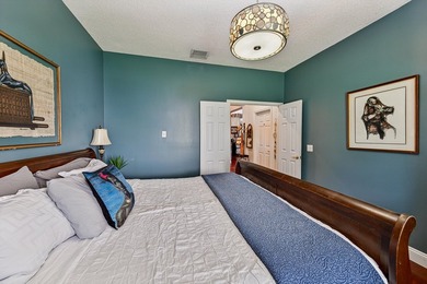 Beautifully maintained 1 story Mediterranean style home - photo 41