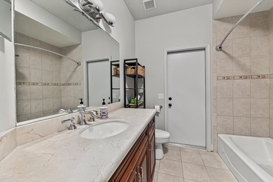 Beautifully maintained 1 story Mediterranean style home - photo 43
