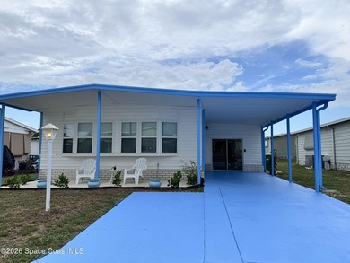 REMODELED Fully furnished light bright (Bay Windows), open - photo 1