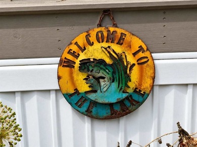 Welcome to this charming 2-bedroom, 1-bath home, ideally located - photo 2
