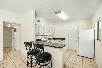 Charming 3-bedroom concrete block home on city water and city - photo 5