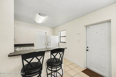 Charming 3-bedroom concrete block home on city water and city - photo 6