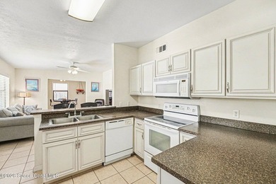Charming 3-bedroom concrete block home on city water and city - photo 7