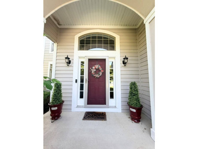 Take the keys and move right into this stunning, turn-key - photo 2