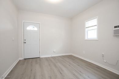 Welcome to 4915 Tillman Ave in Cleveland's Detroit-Shoreway! - photo 3