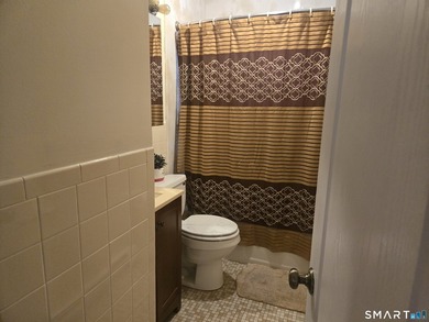 Wonderful opportunity to own in Springdale !!! This updated 2 - photo 8