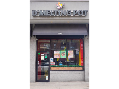 D'Melting Pot is a fully equipped, turnkey restaurant located in - photo 1
