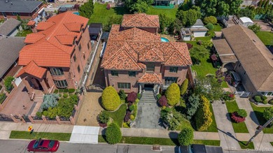Located in the prestigious enclave of Malba, this extraordinary - photo 43