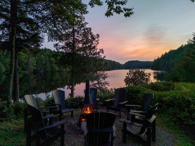 An exceptional address in the heart of the Laurentians. Spanning - photo 9