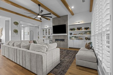 Welcome to this beautifully designed one-story home in the - photo 6