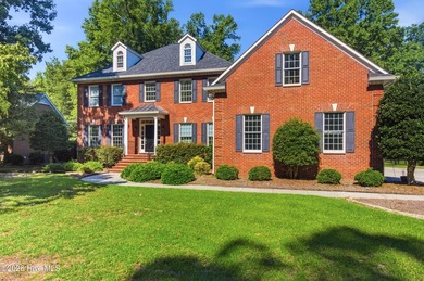 Welcome to this sprawling Trent Woods, all-brick, 5-bedroom - photo 1