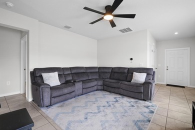 Welcome to your new home in the desirable Avalon Crossing - photo 12