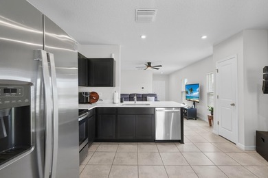 Welcome to your new home in the desirable Avalon Crossing - photo 17