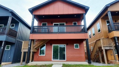 Brand new construction duplex located just minutes from downtown - photo 1